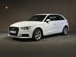 Vit Begagnad 2018 Audi A3 Sportback Comfort Halvkombi | 159 800 kr (Marknadspris)
