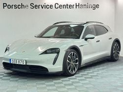 Ljusgrå Begagnad 2022 Porsche Taycan Cross Turismo Sportkupé | 719 000 kr (Lite dyr)