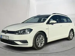 Vit Begagnad 2018 VW Golf VII | 79 000 kr