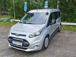 Grå Begagnad 2015 Ford Tourneo Minibuss | 120 000 kr