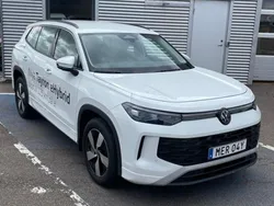 Vit Begagnad 2025 VW Tayron Life SUV | 545 000 kr
