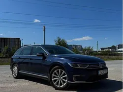 Blå Begagnad 2017 VW Passat GTE Kombi | 116 000 kr (Bra pris)