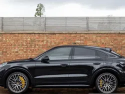 Begagnad 2023 Porsche Cayenne SUV | 795 000 kr