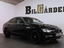 Svart Begagnad 2015 BMW 320 Luxury Line Sedan | 194 900 kr (Marknadspris)