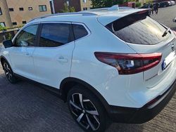 Vit Begagnad 2021 Nissan Qashqai SUV | 275 000 kr