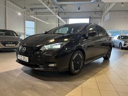 Svart Begagnad 2022 Nissan Leaf Tekna Halvkombi | 189 900 kr (Marknadspris)