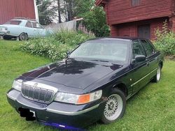 Blå Begagnad 2000 Mercury Grand Marquis Sedan | 49 500 kr