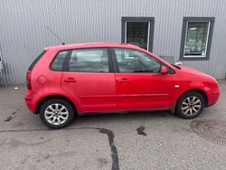 Röd Begagnad 2004 VW Polo Basis Halvkombi | 14 900 kr