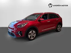 Röd Begagnad 2022 Kia e-Niro 3 SUV | 259 900 kr (Marknadspris)