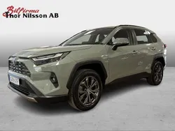Grön Begagnad 2023 Toyota RAV4 Hybrid Executive SUV | 419 500 kr (Marknadspris)