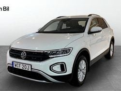 Vit (pure white) Begagnad 2022 VW T-Roc Life SUV | 269 900 kr (Marknadspris)
