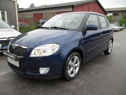 Röd Begagnad 2009 Skoda Fabia Ambiente Halvkombi | 34 000 kr (Marknadspris)