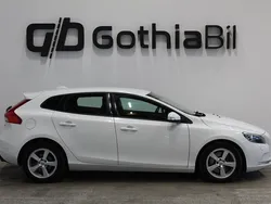 Vit Begagnad 2013 Volvo V40 Kombi | 114 900 kr (Marknadspris)