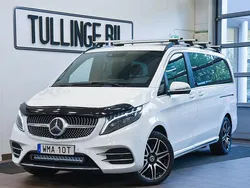 Vit Begagnad 2022 Mercedes V220 AMG Minibuss | 689 800 kr