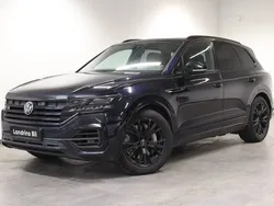 Mörkblå (blå metallic) Begagnad 2021 VW Touareg R SUV | 569 000 kr (Lite dyr)