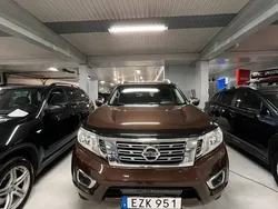 Brun Begagnad 2017 Nissan Navara Pickup | 199 000 kr (Lite dyr)