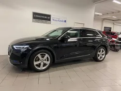 Svart Begagnad 2020 Audi e-tron SUV | 559 900 kr