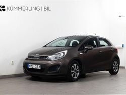 Brun Begagnad 2013 Kia Rio Halvkombi | 79 900 kr (Marknadspris)