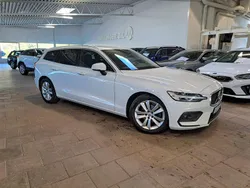 Vit Begagnad 2020 Volvo V60 Momentum Kombi | 199 800 kr (Bra pris)