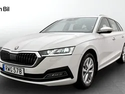 Vit Begagnad 2023 Skoda Octavia Style Kombi | 299 900 kr (Marknadspris)