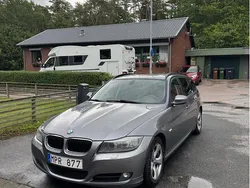 Grå Begagnad 2012 BMW 320 Kombi | 65 000 kr (Bra pris)