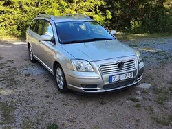 Silver Begagnad 2005 Toyota Avensis Kombi | 32 000 kr (Lite dyr)