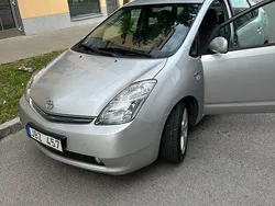 Silver Begagnad 2009 Toyota Prius Halvkombi | 90 000 kr (Bra pris)
