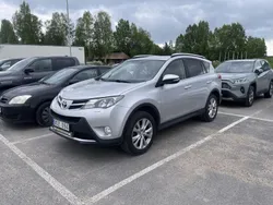 Silver Begagnad 2013 Toyota RAV4 Active SUV | 109 900 kr (Marknadspris)