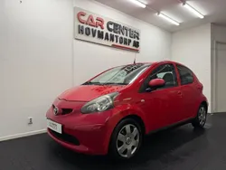 Röd Begagnad 2008 Toyota Aygo Halvkombi | 24 900 kr (Marknadspris)
