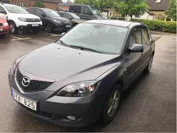 Grå Begagnad 2007 Mazda 3 Inclusive Halvkombi | 22 900 kr (Marknadspris)