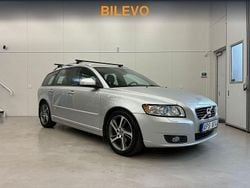 Ljusgrå Begagnad 2012 Volvo V50 Momentum Kombi | 59 800 kr (Marknadspris)