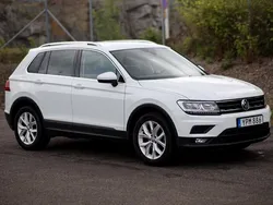 Vit Begagnad 2018 VW Tiguan SUV | 209 000 kr (Bra pris)