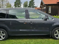 Grå Begagnad 2011 VW Sharan Minibuss | 58 000 kr (Lite dyr)