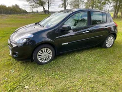 Svart Begagnad 2011 Renault Clio R.S. Halvkombi | 39 900 kr (Marknadspris)
