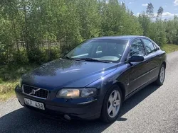 Blå Begagnad 2002 Volvo S60 Sedan | 18 000 kr (Marknadspris)