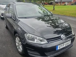 Svart Begagnad 2016 VW Golf VII Kombi | 85 000 kr (Bra pris)