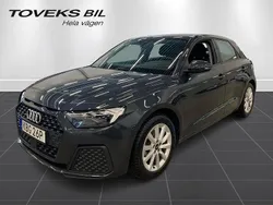 Grå (manhattangrå metallic) Begagnad 2024 Audi A1 Sportback Proline Halvkombi | 234 900 kr (Marknadspris)