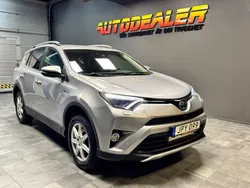 Silver Begagnad 2017 Toyota RAV4 Hybrid Executive SUV | 204 900 kr (Bra pris)