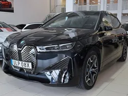 Svart Begagnad 2022 BMW iX Sport Line SUV | 519 000 kr (Marknadspris)