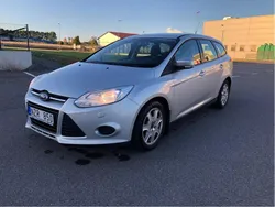 Grå Begagnad 2014 Ford Focus Trend Kombi | 52 000 kr (Marknadspris)
