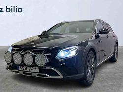 Svart Begagnad 2018 Mercedes E220 | 259 900 kr