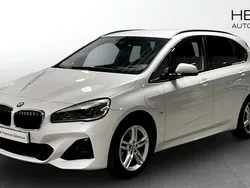 Begagnad 2019 BMW 225 Active Tourer M Sport Minibuss | 250 000 kr