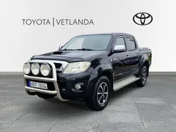 Svart (black mica metallic) Begagnad 2010 Toyota HiLux SR Pickup | 129 000 kr (Marknadspris)