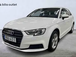 Vit Begagnad 2018 Audi A3 Sportback Halvkombi | 194 900 kr