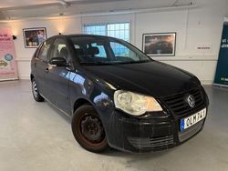 Svart Begagnad 2007 VW Polo Comfortline Halvkombi | 24 500 kr (Marknadspris)