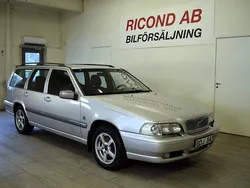 Ljusgrå Begagnad 1999 Volvo V70 Kombi | 79 900 kr