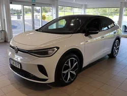 Vit (glacier white metallic bl) Begagnad 2023 VW ID.5 GTX SUV | 479 000 kr (Dyr)