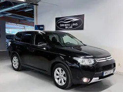 Svart Begagnad 2014 Mitsubishi Outlander SUV | 99 900 kr (Marknadspris)