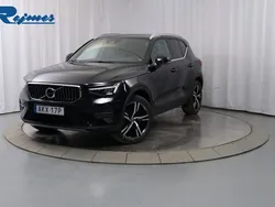 Svart Begagnad 2022 Volvo XC40 Core SUV | 329 900 kr (Bra pris)