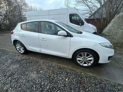 Vit Begagnad 2012 Renault Mégane III Halvkombi | 34 900 kr